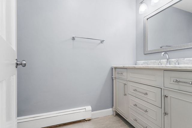 77 Colonial Road 77, Sudbury, MA 01776