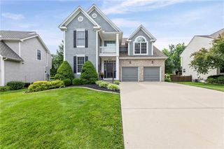 16019 S Locust Street, Olathe, KS 66062
