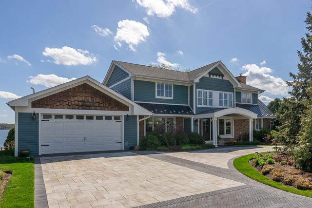 245 Sunrise Lane, Lake Zurich, IL 60047