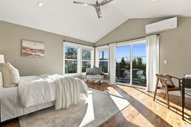 8423 40th Avenue SW, Seattle, WA 98136