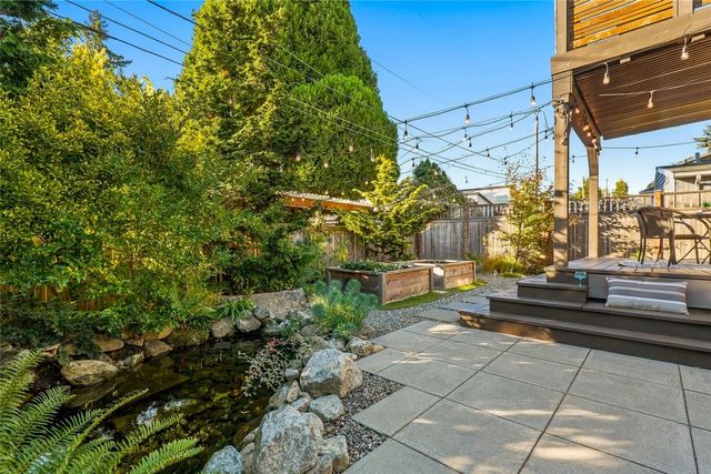 8423 40th Avenue SW, Seattle, WA 98136