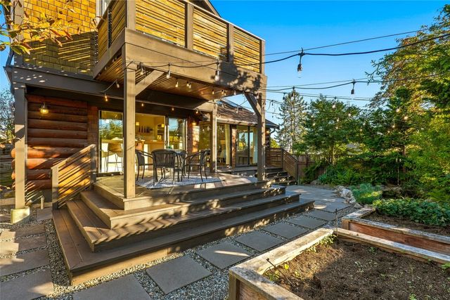 8423 40th Avenue SW, Seattle, WA 98136