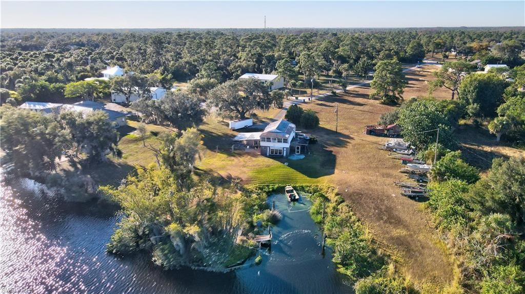 2111 Gardner CT, ALVA, FL 33920 — photo 2