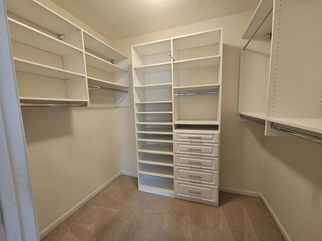 2016 Dawns Light Road, Union, KY 41091