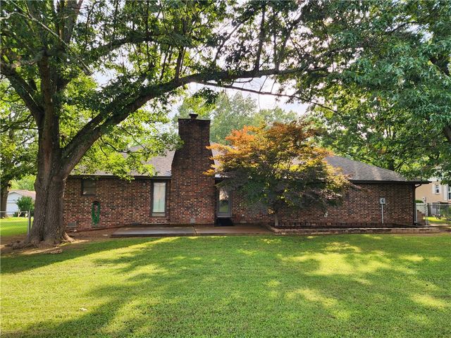 1805 Van Buren Avenue, Mountain Home, AR 72653