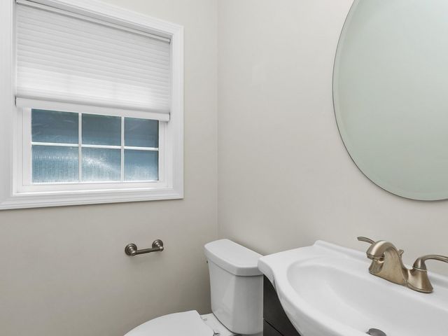 66 Ash Street 1, Waltham, MA 02453