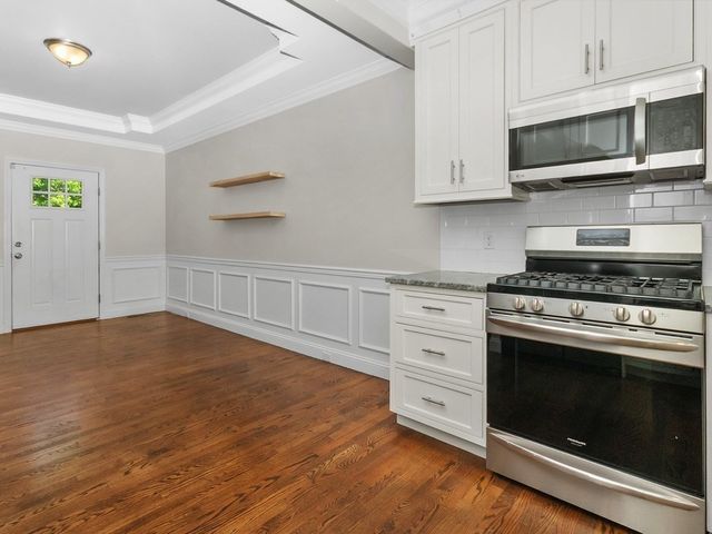 66 Ash Street 1, Waltham, MA 02453