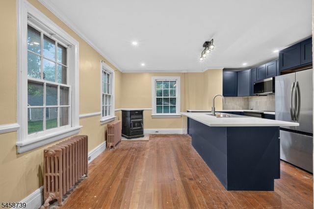 512 N Main St, Greenwich Twp., NJ 08886