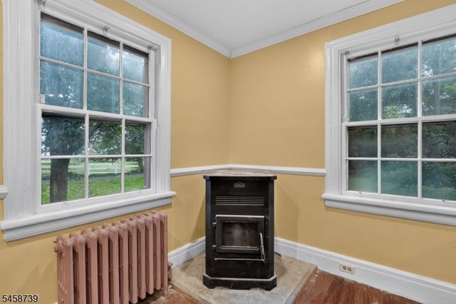 512 N Main St, Greenwich Twp., NJ 08886