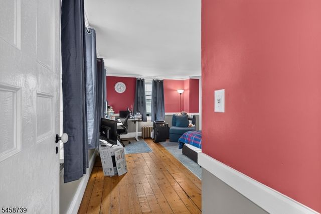 512 N Main St, Greenwich Twp., NJ 08886