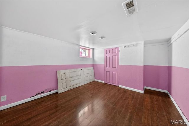 5947 Summit Place, St Louis, MO 63147