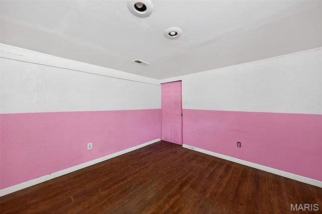 5947 Summit Place, St Louis, MO 63147