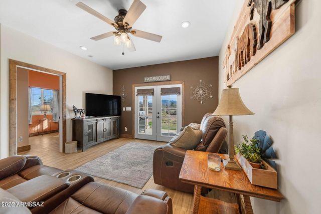 13570 W Manville Road, Tucson, AZ 85743