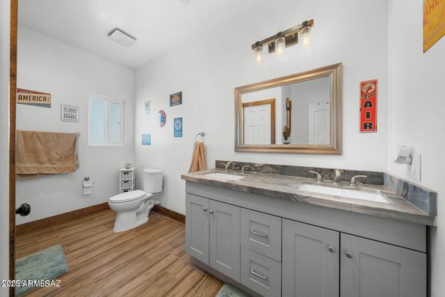 13570 W Manville Road, Tucson, AZ 85743