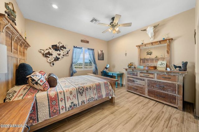 13570 W Manville Road, Tucson, AZ 85743