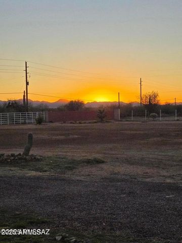 13570 W Manville Road, Tucson, AZ 85743