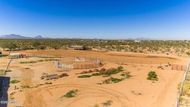 13570 W Manville Road, Tucson, AZ 85743