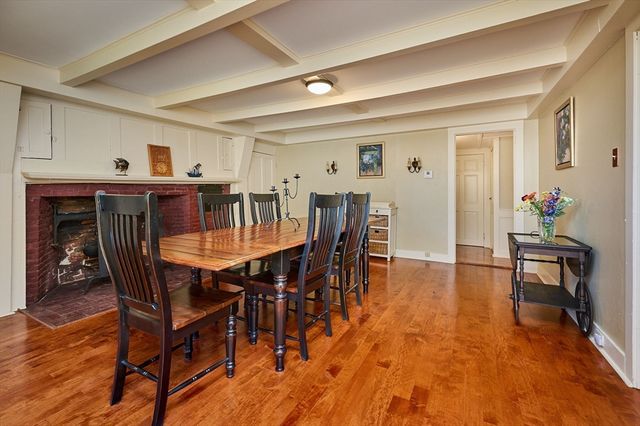 179 South St, Northampton, MA 01060