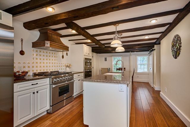179 South St, Northampton, MA 01060
