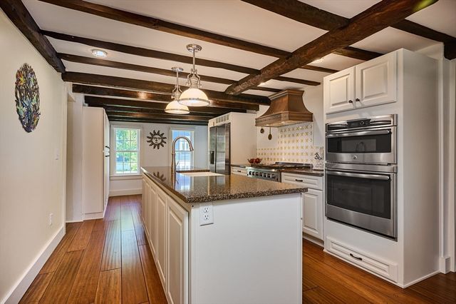 179 South St, Northampton, MA 01060
