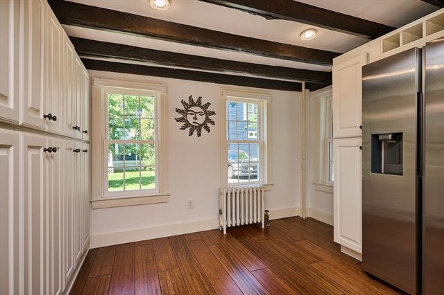 179 South St, Northampton, MA 01060