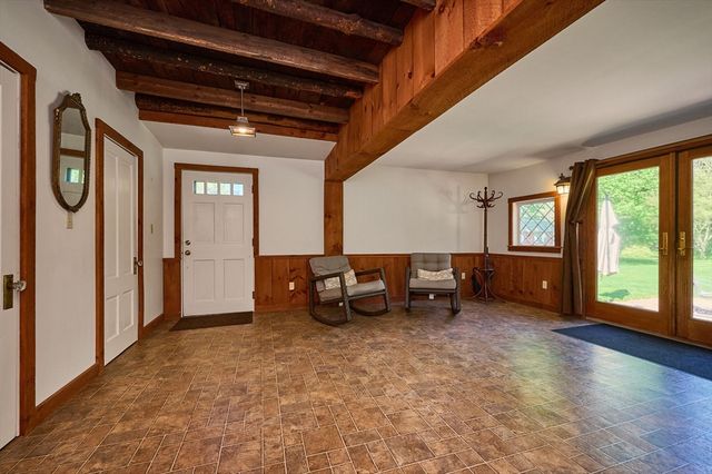 179 South St, Northampton, MA 01060