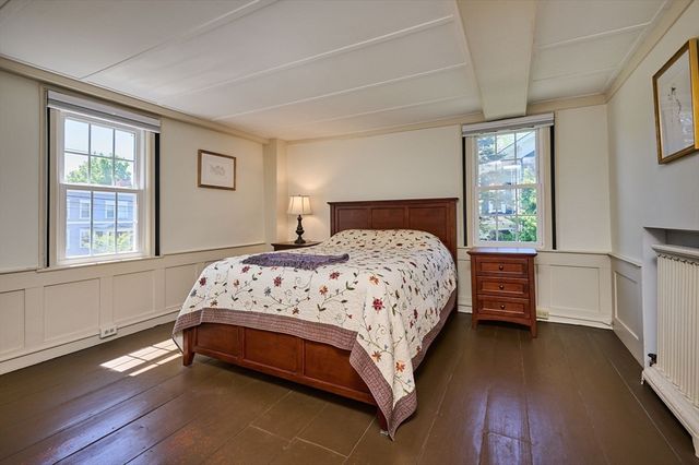 179 South St, Northampton, MA 01060