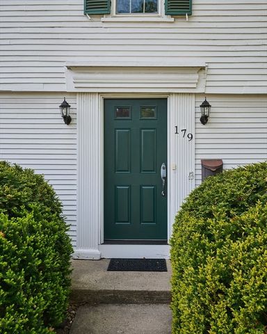 179 South St, Northampton, MA 01060