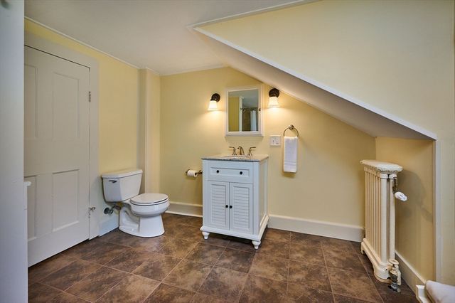 179 South St, Northampton, MA 01060