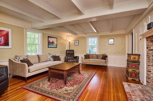 179 South St, Northampton, MA 01060