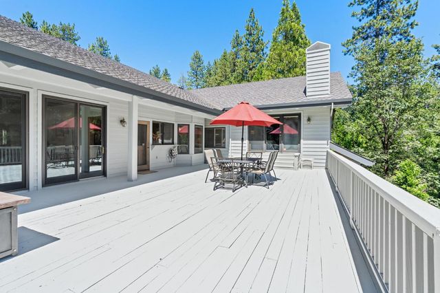 928 Bear Run, Arnold, CA 95223