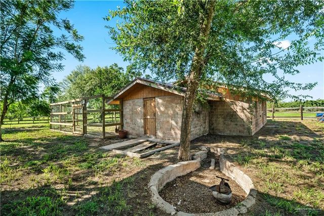 25730 W Mile 5 W, Monte Alto, TX 78538