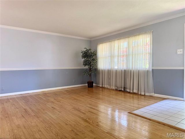 1330 Spring Valley Drive, Florissant, MO 63033