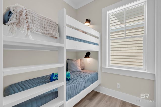 951 W Lagoon Avenue A, Gulf Shores, AL 36542