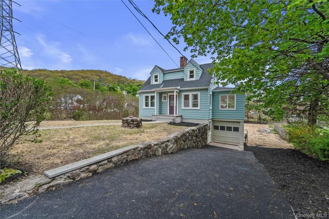 11 Mearns Avenue, Highland Falls, NY 10928