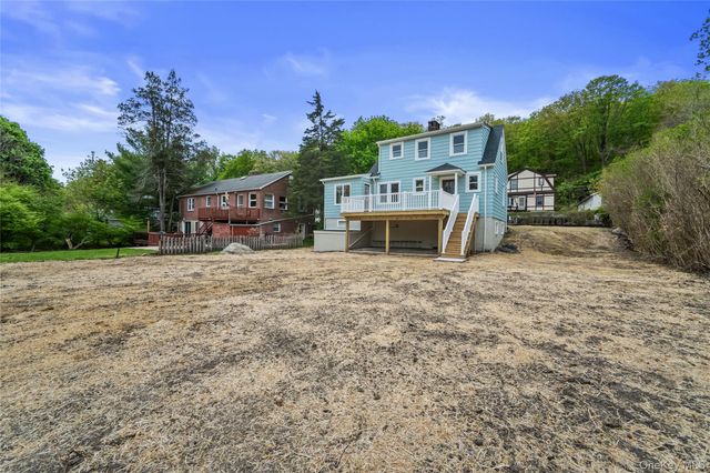 11 Mearns Avenue, Highland Falls, NY 10928