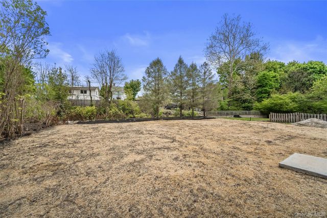 11 Mearns Avenue, Highland Falls, NY 10928