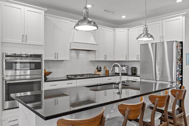 98 Stone Bridge Crossing, Chapel Hill, NC 27517