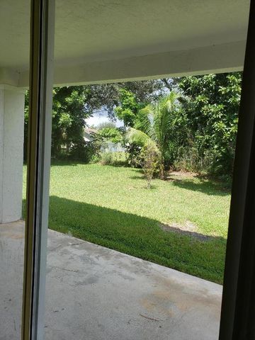 6759 Silver Ridge Lane, Greenacres, FL 33413