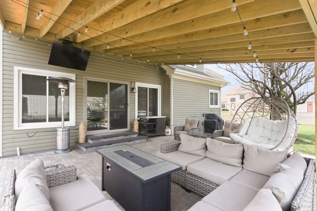 720 Countryside Drive, Bolingbrook, IL 60490