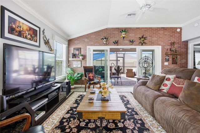 2910 MONUMENT WAY, The Villages, FL 32163