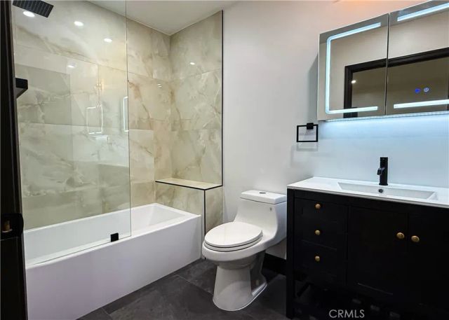 6316 8th Avenue, Los Angeles, CA 90043