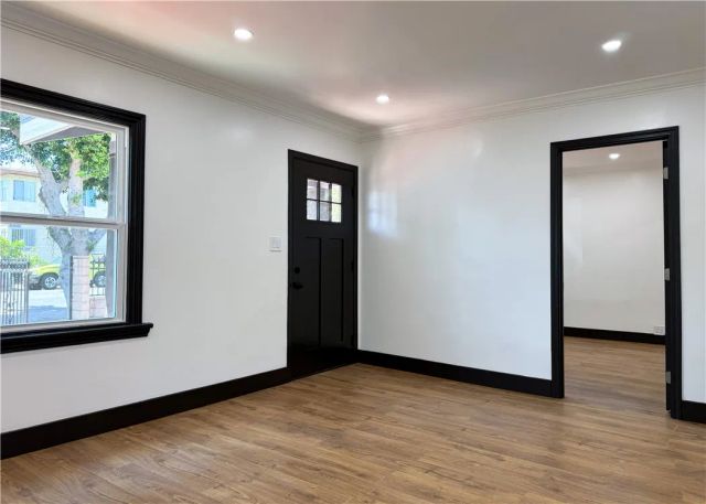 6316 8th Avenue, Los Angeles, CA 90043