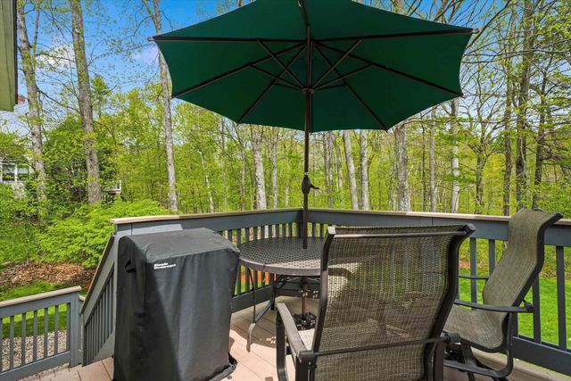 17 Village Drive, Atkinson, NH 03811