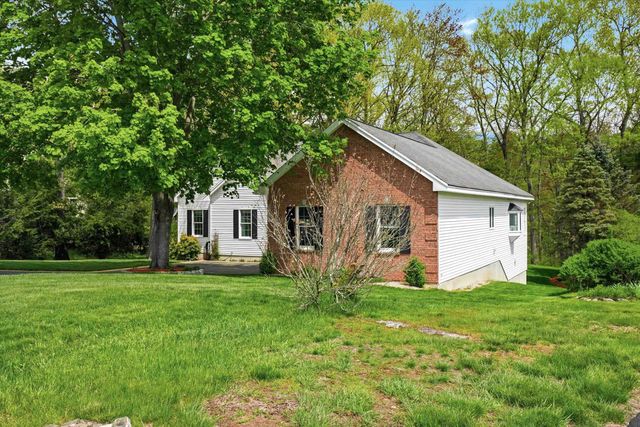17 Village Drive, Atkinson, NH 03811