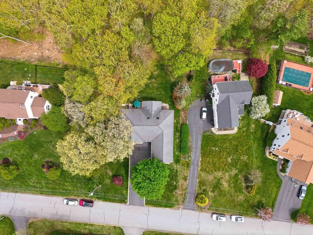 17 Village Drive, Atkinson, NH 03811