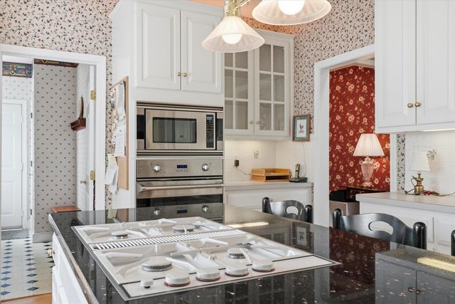 17 Village Drive, Atkinson, NH 03811