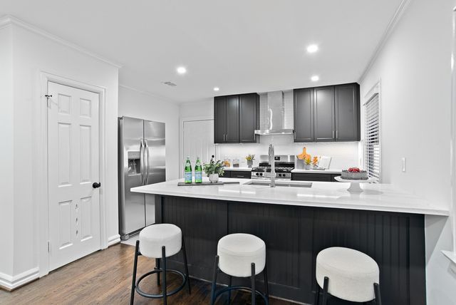 1835 Cedar Crest Boulevard, Dallas, TX 75203