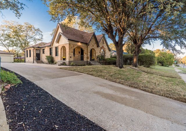 1835 Cedar Crest Boulevard, Dallas, TX 75203