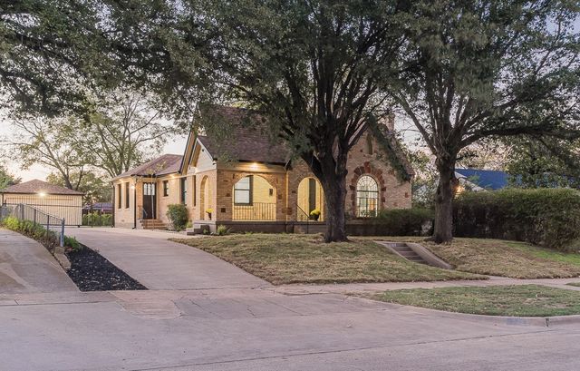 1835 Cedar Crest Boulevard, Dallas, TX 75203